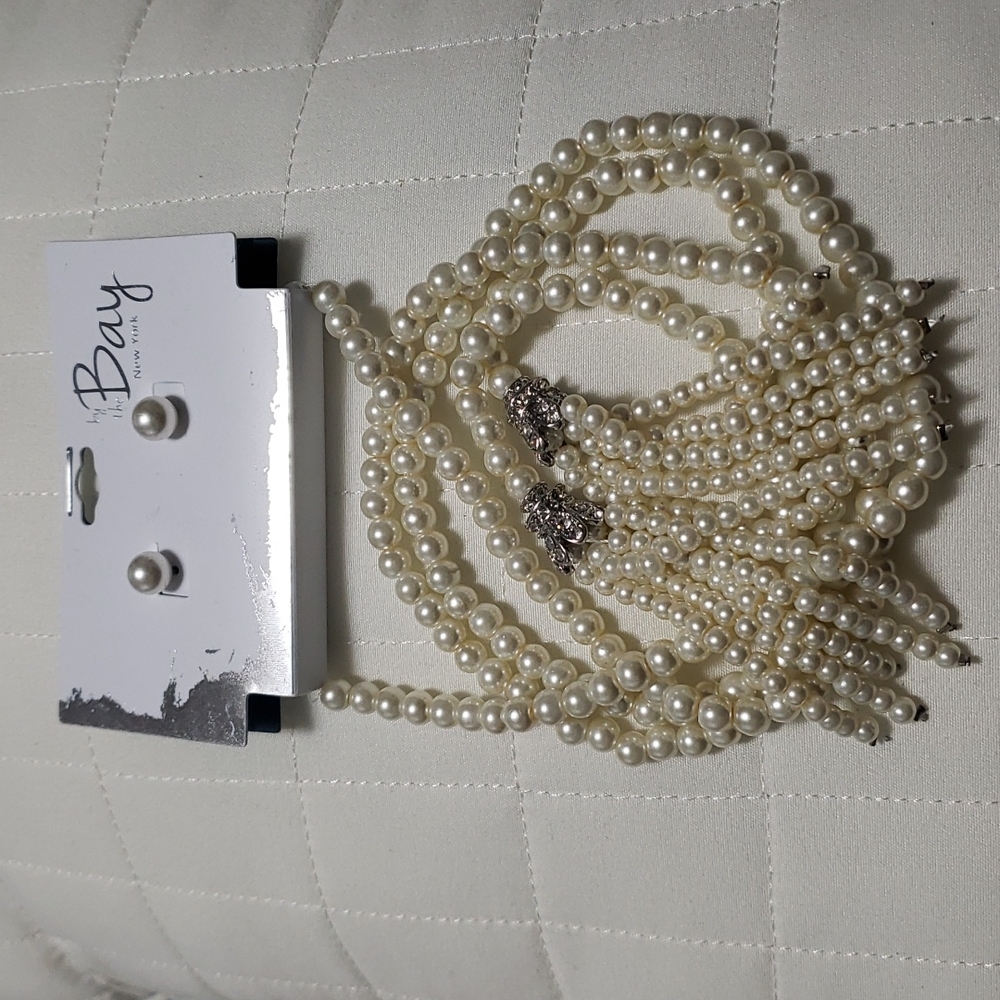 By the Bay New York Pearl Necklace & Earrings NWT (3For$15 item)
